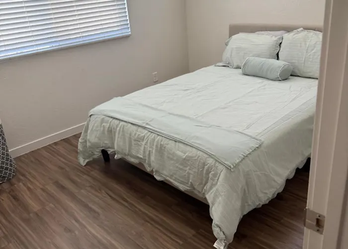3 Bedroom Private Phoenix